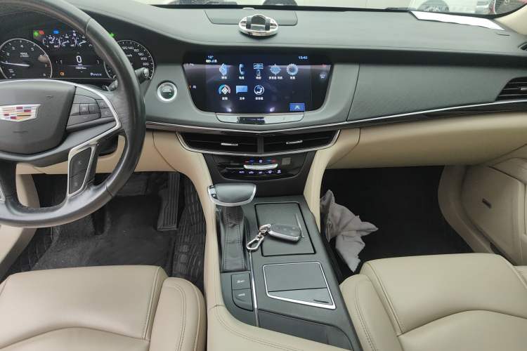 Used Cadillac CT6 2017 28T Fashion Edition Audio And AC Panel