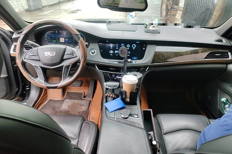 Used Cadillac CT6 2017 28T Luxury Model Center Console