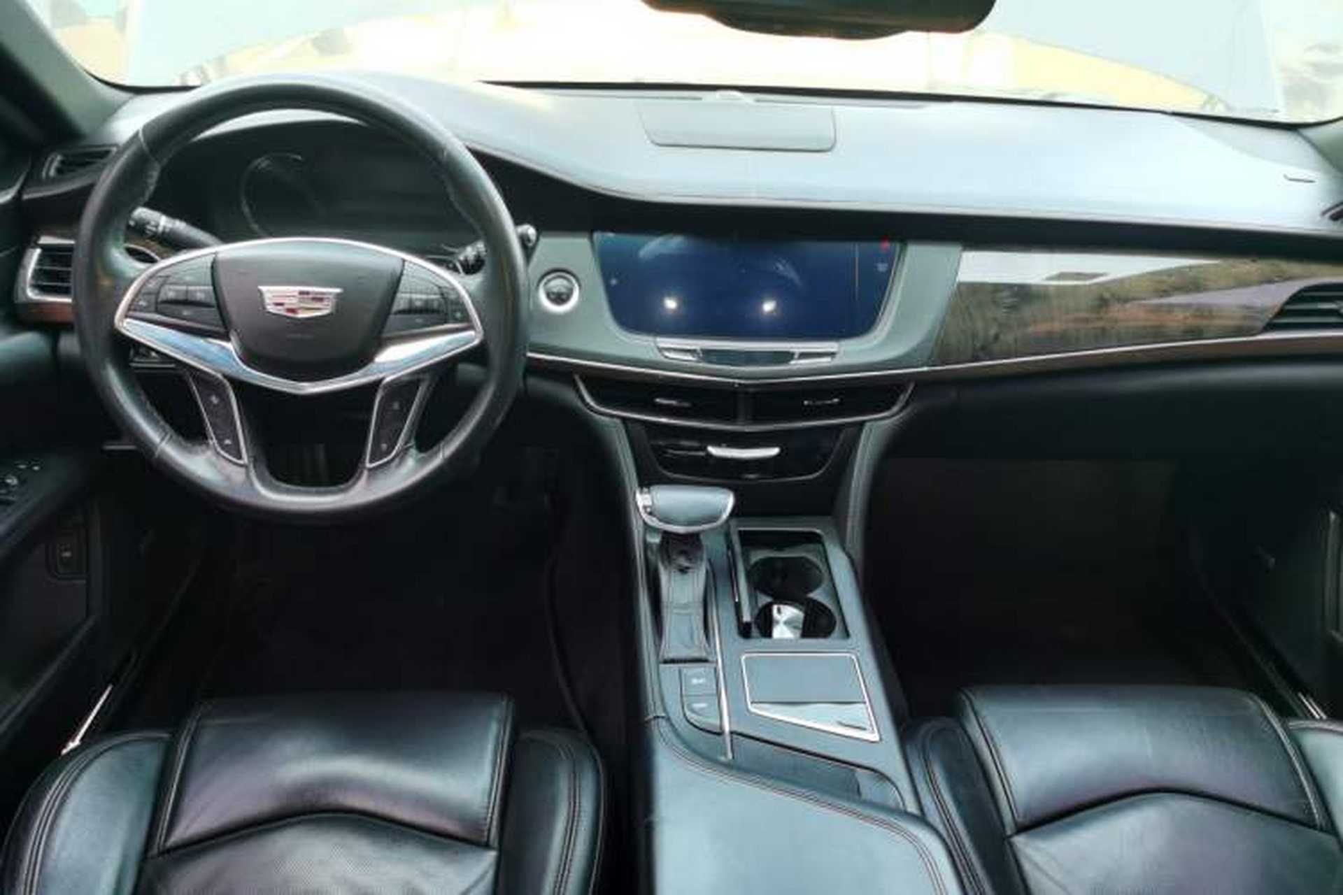 Used Cadillac CT6 2017 28T Luxury Model Center Console