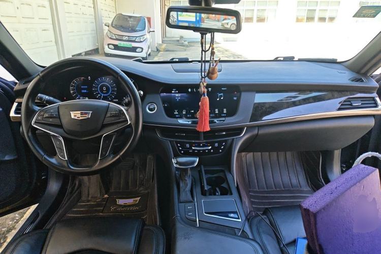 Used Cadillac CT6 2017 28T Luxury Model Center Console