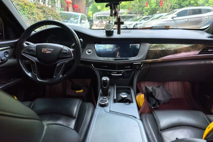 Used Cadillac CT6 2017 28T Luxury Model Center Console