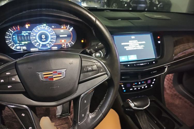 Used Cadillac CT6 2017 28T Luxury Model Center Console