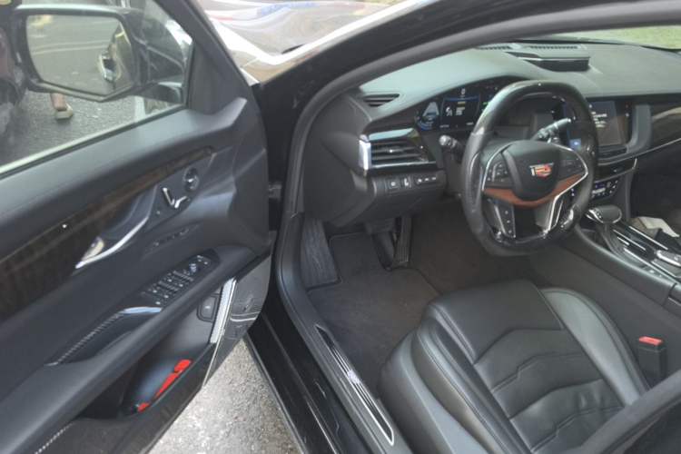 Used Cadillac CT6 2017 40T Platinum Edition Driver Seat