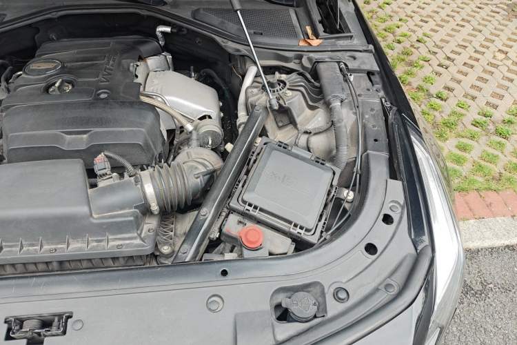 Used Cadillac CT6 2017 28T Luxury Model Engine Bay Left