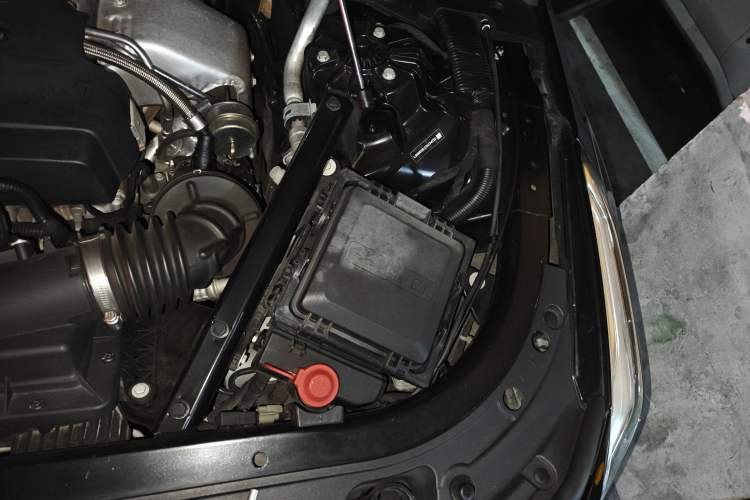 Used Cadillac CT6 2017 28T Fashion Edition Engine Bay Left