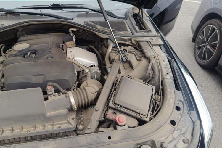 Used Cadillac CT6 2017 28T Fashion Edition Engine Bay Left