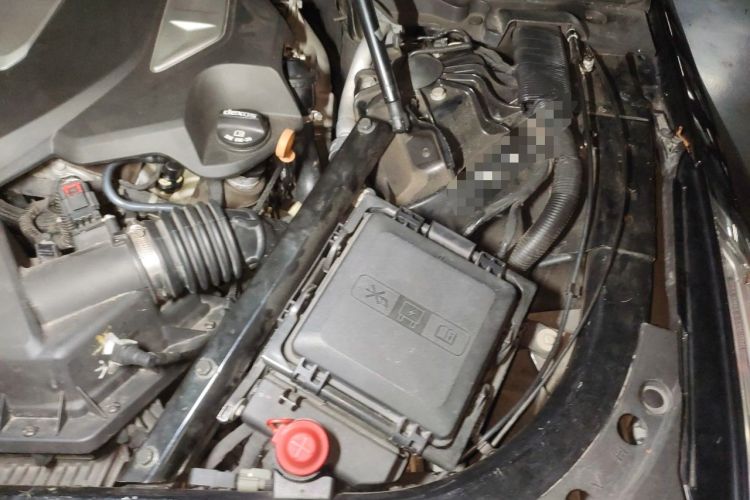 Used Cadillac CT6 2017 40T Luxury Model Engine Bay Left