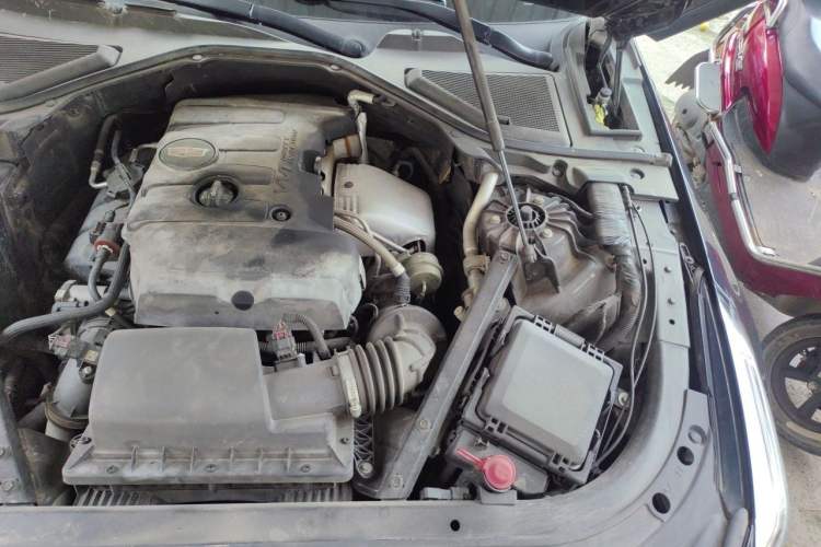 Used Cadillac CT6 2017 28T Elite Model Engine Bay Left