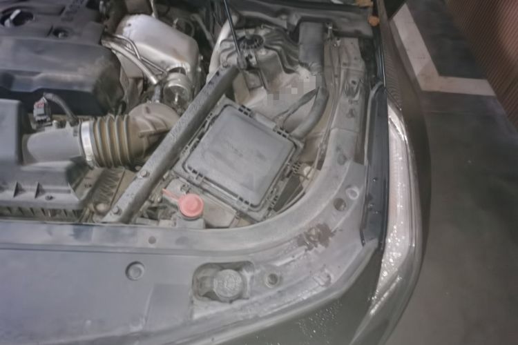 Used Cadillac CT6 2017 28T Elite Model Engine Bay Left