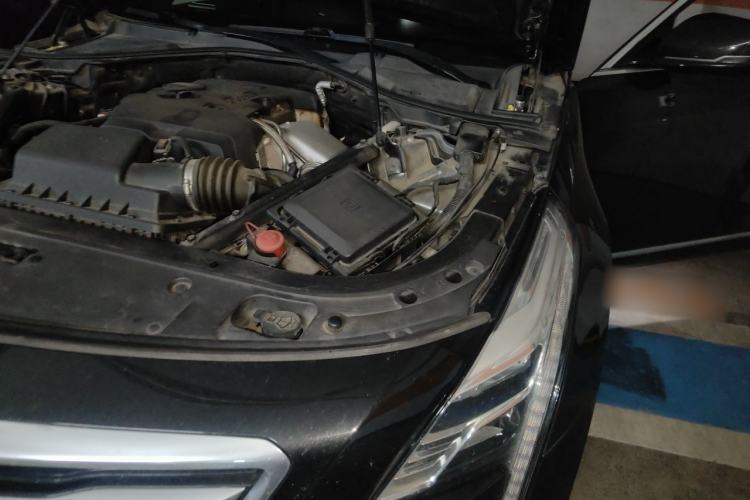 Used Cadillac CT6 2017 28T Luxury Model Engine Bay Left