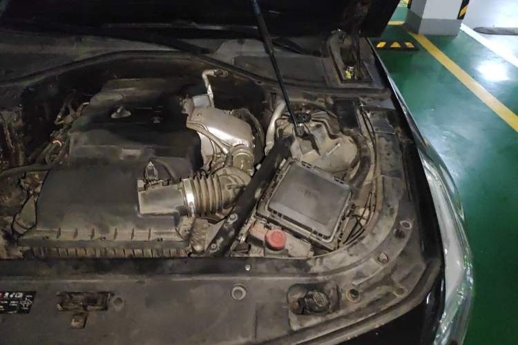 Used Cadillac CT6 2017 28T Luxury Model Engine Bay Left