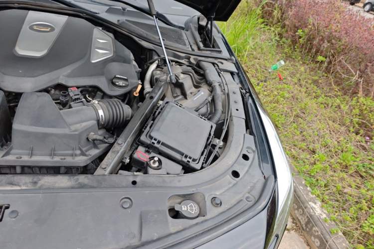 Used Cadillac CT6 2017 40T Luxury Model Engine Bay Left