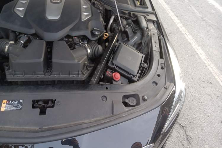 Used Cadillac CT6 2017 40T Luxury Model Engine Bay Left