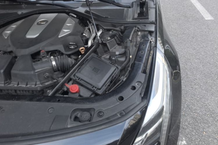 Used Cadillac CT6 2017 40T Platinum Edition Engine Bay Left