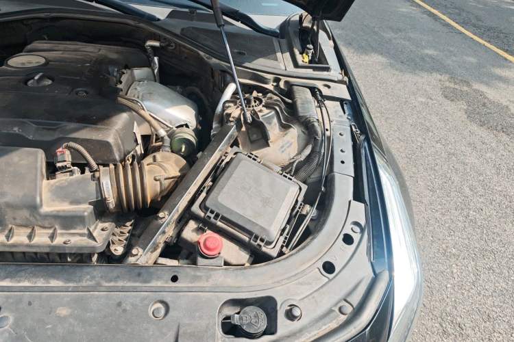 Used Cadillac CT6 2017 28T Luxury Model Engine Bay Left