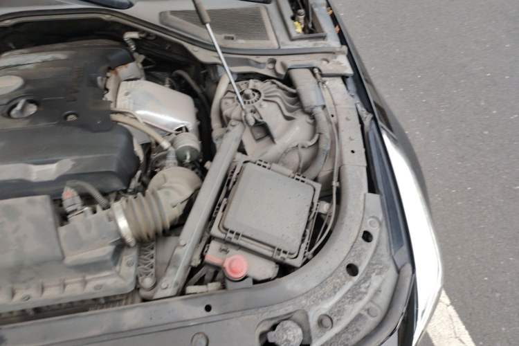 Used Cadillac CT6 2017 28T Luxury Model Engine Bay Left
