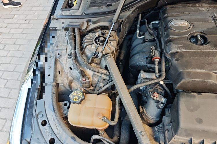 Used Cadillac CT6 2017 28T Elite Model Engine Bay Right