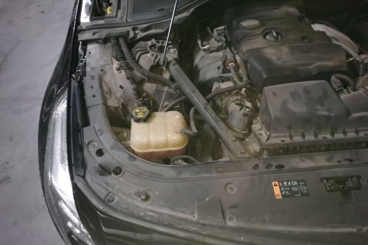 Used Cadillac CT6 2017 28T Elite Model Engine Bay Right
