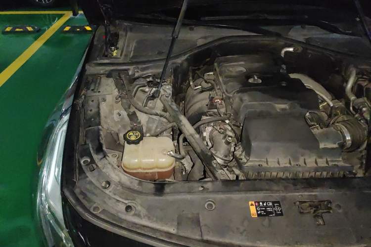 Used Cadillac CT6 2017 28T Luxury Model Engine Bay Right