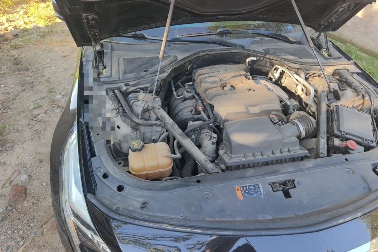 Used Cadillac CT6 2017 28T Platinum Edition Engine Bay Right