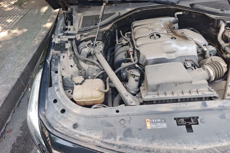 Used Cadillac CT6 2017 28T Elite Model Engine Bay Right