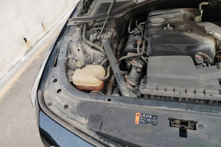 Used Cadillac CT6 2017 28T Fashion Edition Engine Bay Right