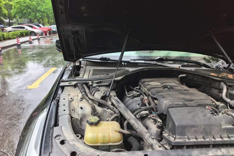 Used Cadillac CT6 2017 28T Premier Model Engine Bay Right