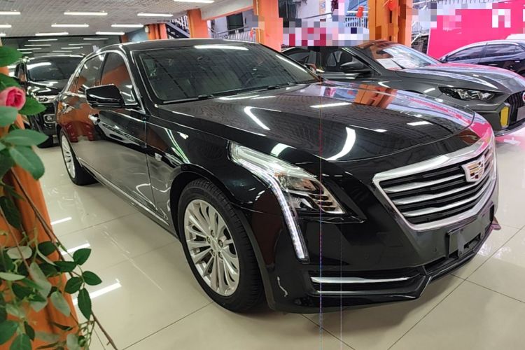 Used Cadillac CT6 2017 28T Fashion Edition Front Right 45 Deg