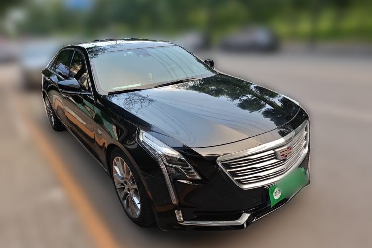 Used Cadillac CT6 2017 28T Platinum Edition Front Right 45 Deg