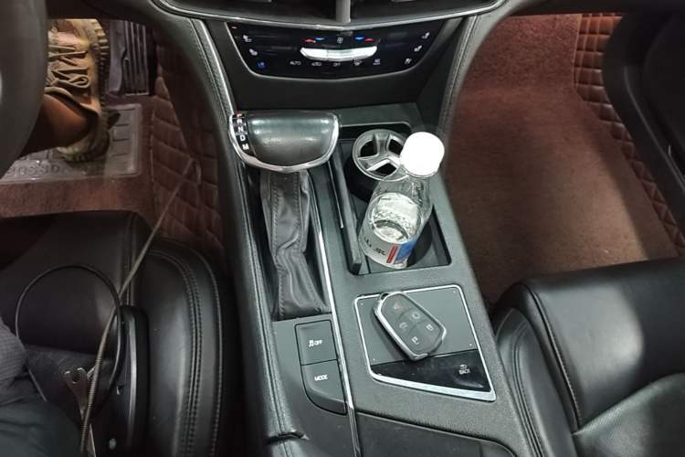 Used Cadillac CT6 2017 28T Luxury Model Gear Lever