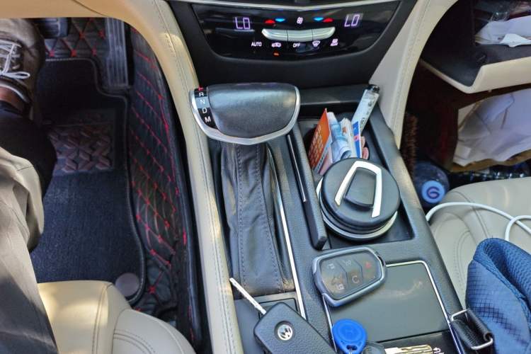 Used Cadillac CT6 2017 28T Fashion Edition Gear Lever