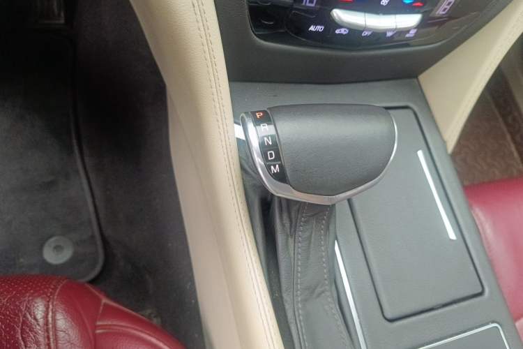 Used Cadillac CT6 2017 28T Fashion Edition Gear Lever