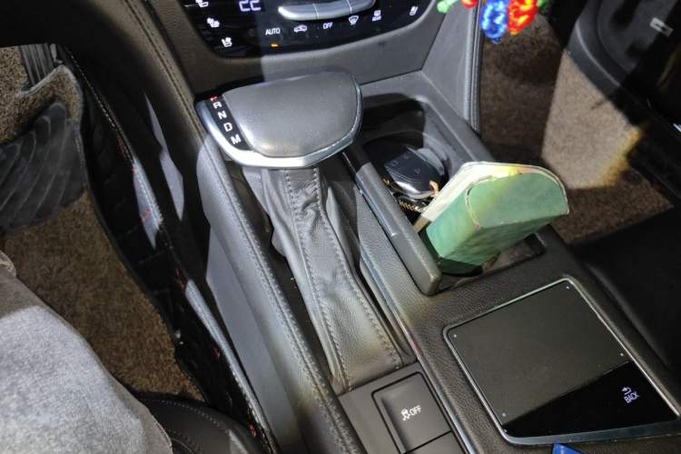 Used Cadillac CT6 2017 28T Luxury Model Gear Lever