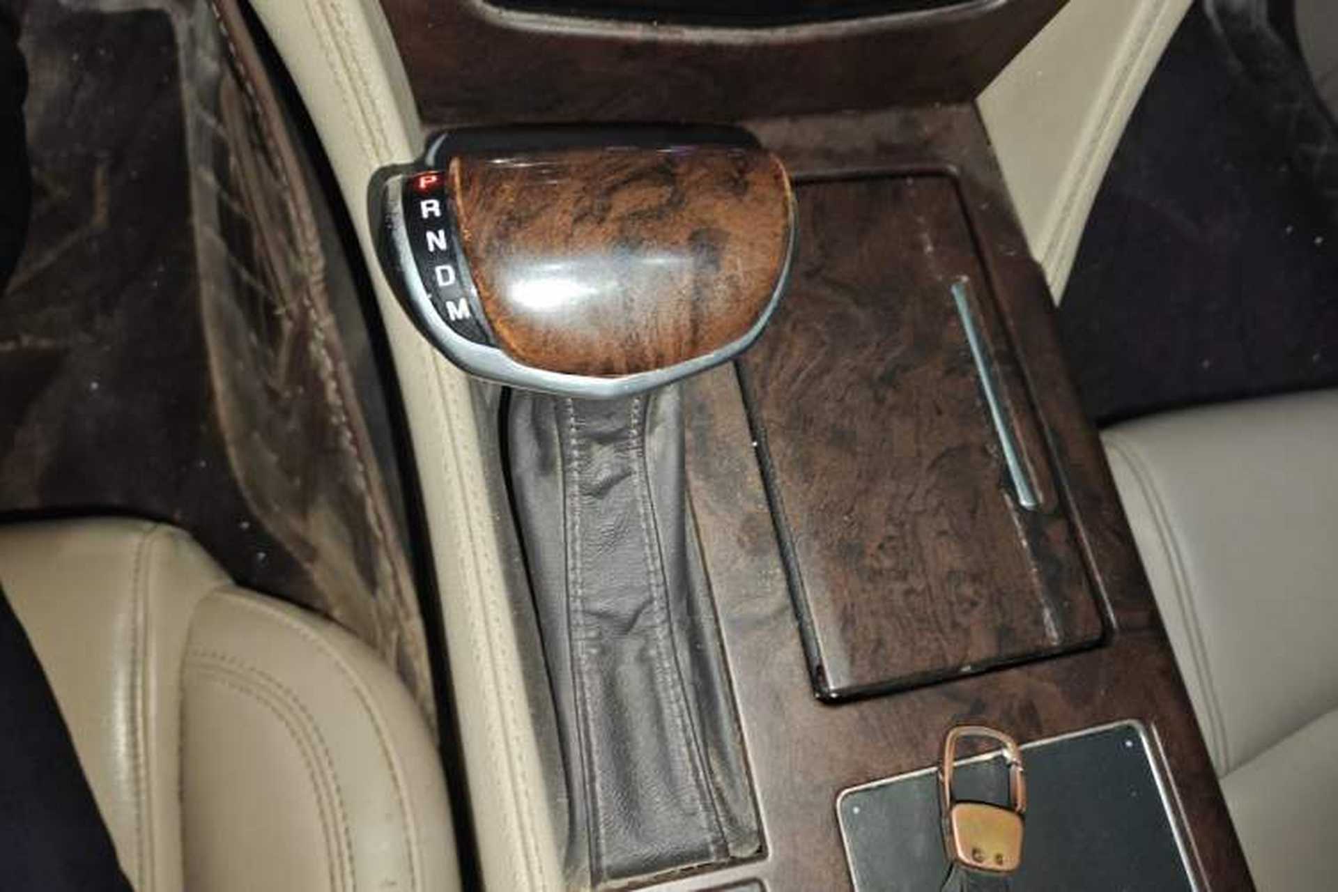 Used Cadillac CT6 2017 28T Fashion Edition Gear Lever