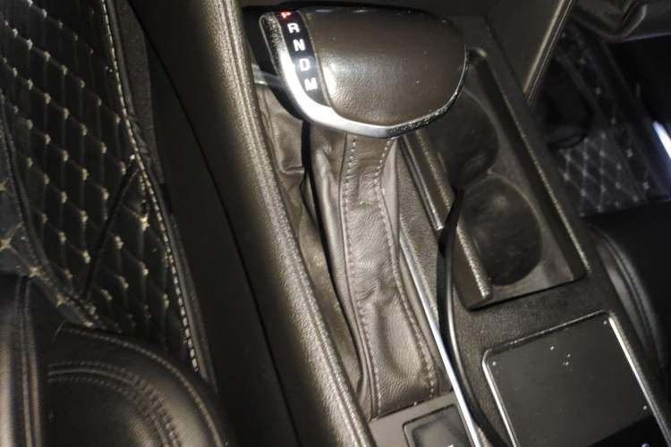 Used Cadillac CT6 2017 28T Luxury Model Gear Lever