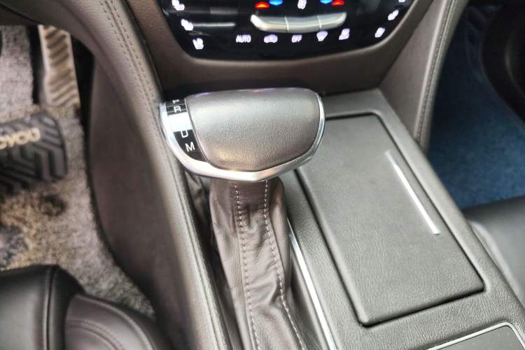 Used Cadillac CT6 2017 28T Luxury Model Gear Lever
