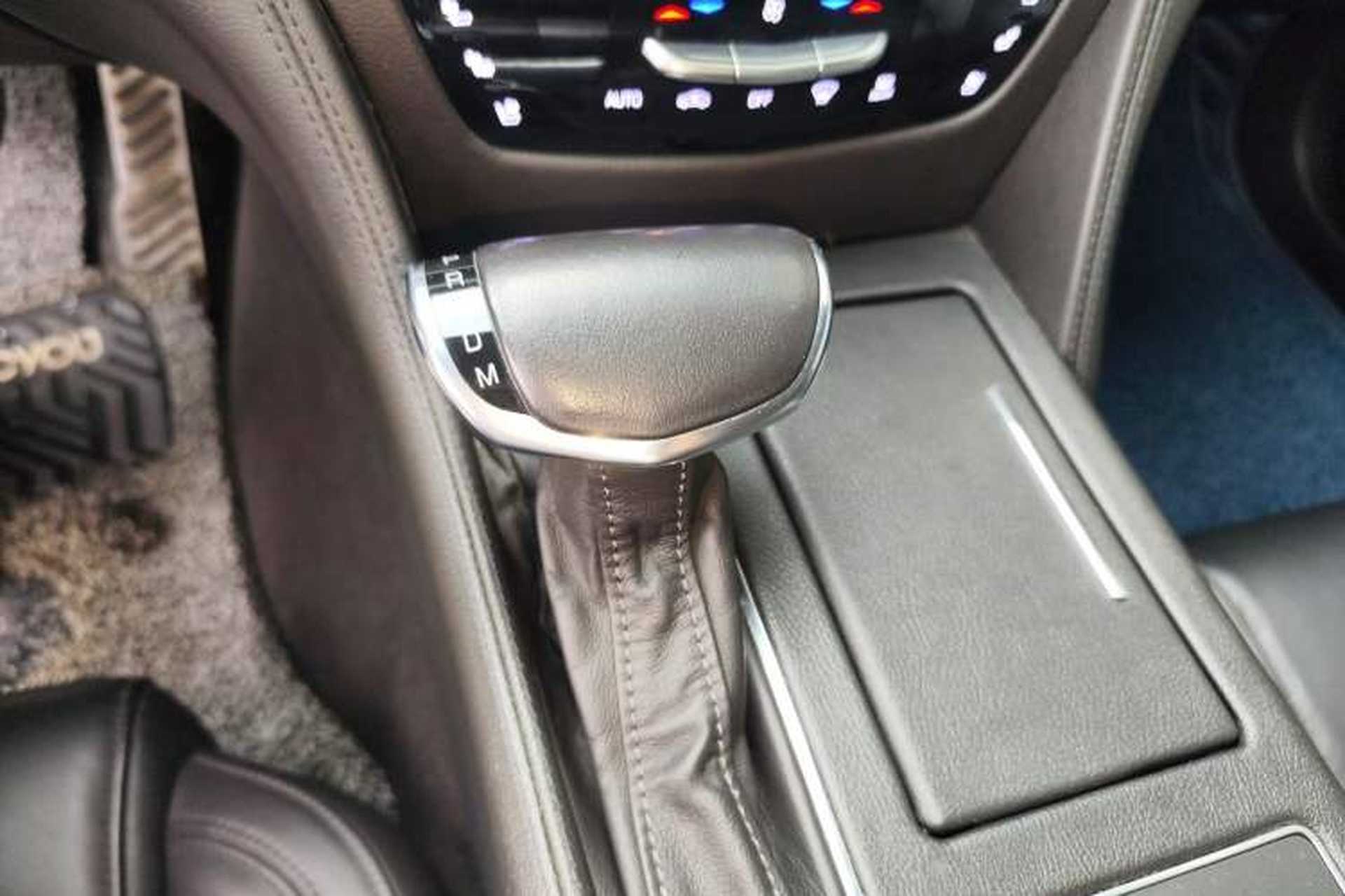 Used Cadillac CT6 2017 28T Luxury Model Gear Lever