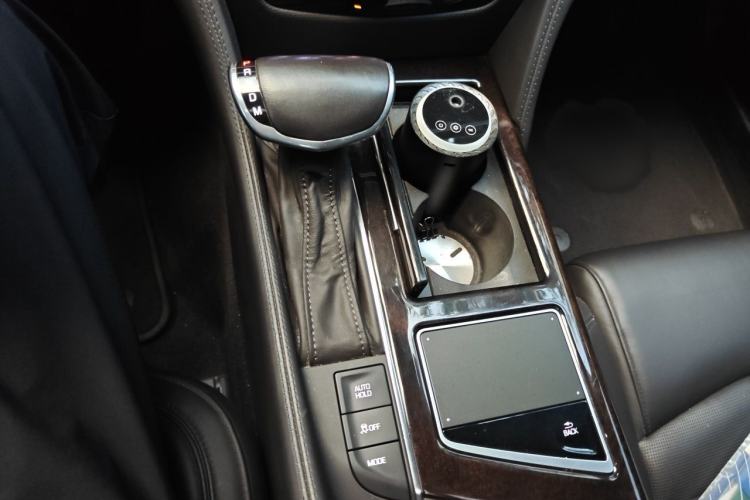 Used Cadillac CT6 2017 28T Platinum Edition Gear Lever
