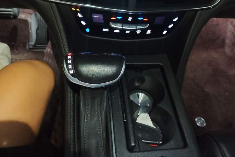 Used Cadillac CT6 2017 28T Luxury Model Gear Lever