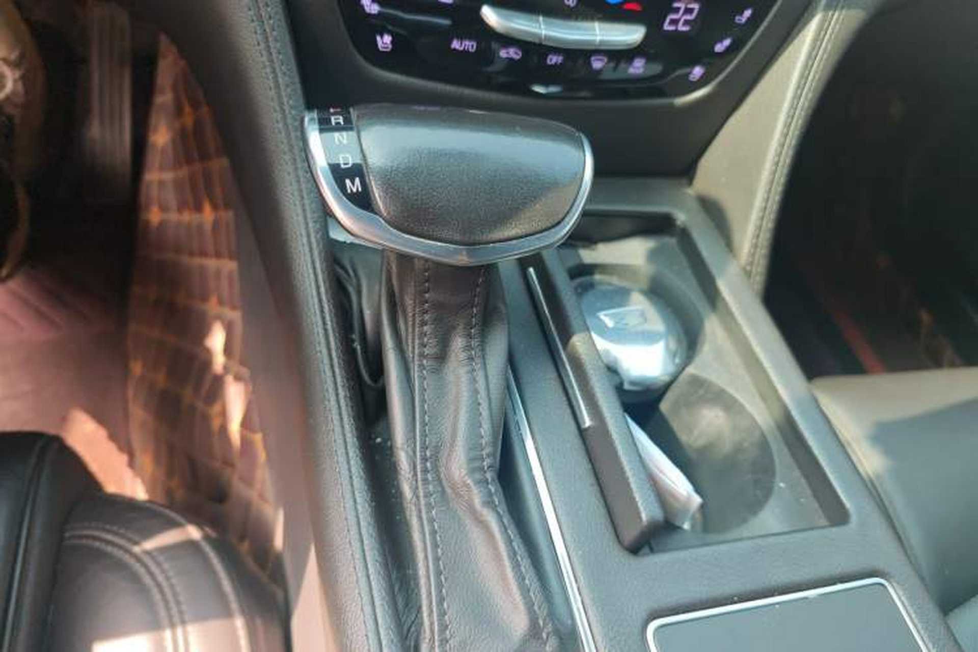 Used Cadillac CT6 2017 28T Luxury Model Gear Lever