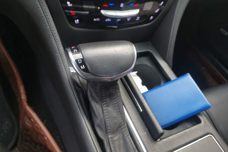 Used Cadillac CT6 2017 28T Luxury Model Gear Lever
