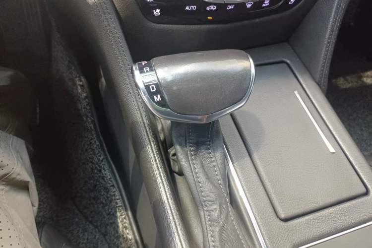 Used Cadillac CT6 2017 28T Luxury Model Gear Lever