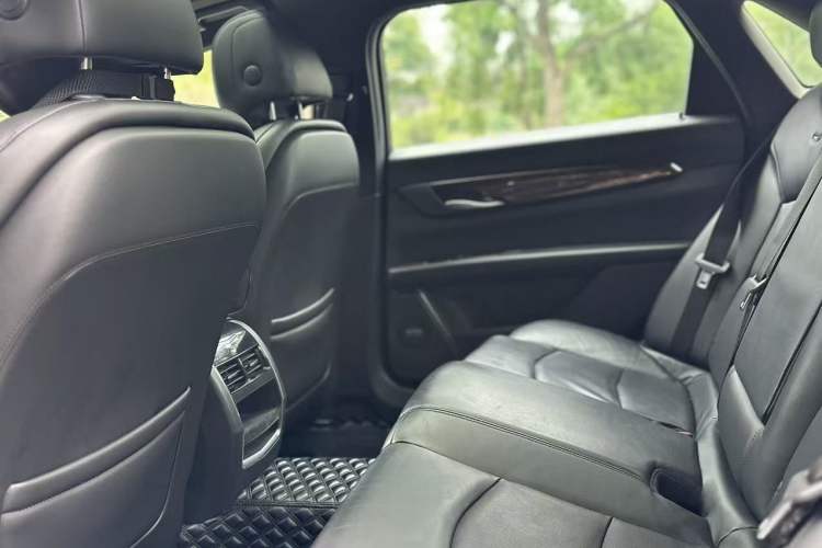 Used Cadillac CT6 2017 28T Elite Model Interior 10