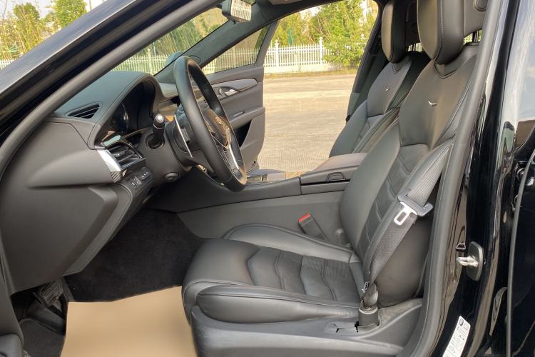 Used Cadillac CT6 2017 28T Platinum Edition Interior 2