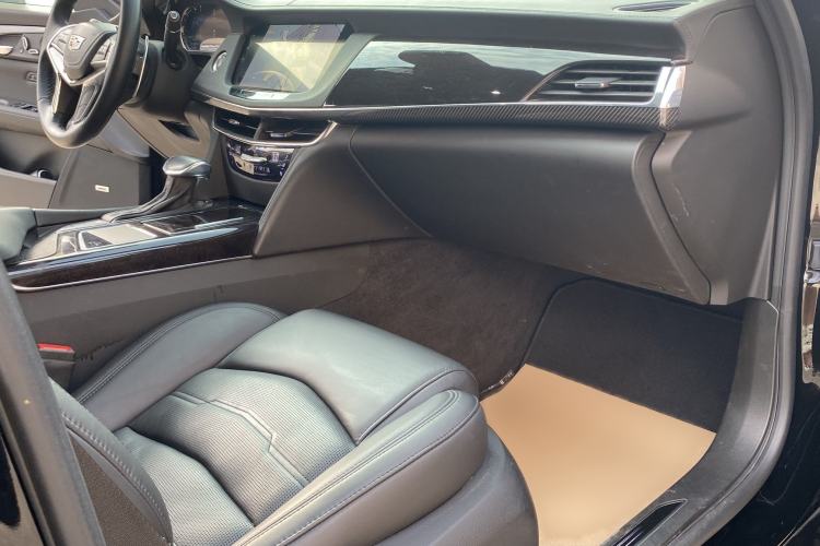 Used Cadillac CT6 2017 28T Platinum Edition Interior 3