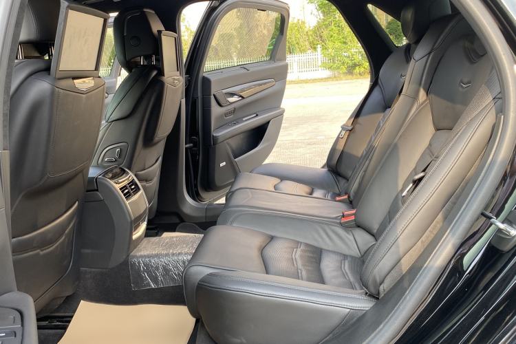 Used Cadillac CT6 2017 28T Platinum Edition Interior 5