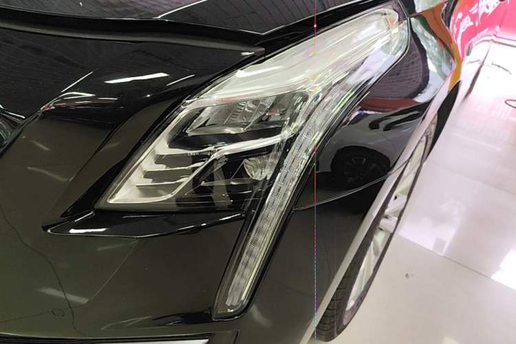 Used Cadillac CT6 2017 28T Fashion Edition Left Front Headlight