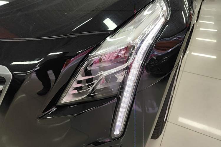 Used Cadillac CT6 2017 28T Fashion Edition Left Front Headlight