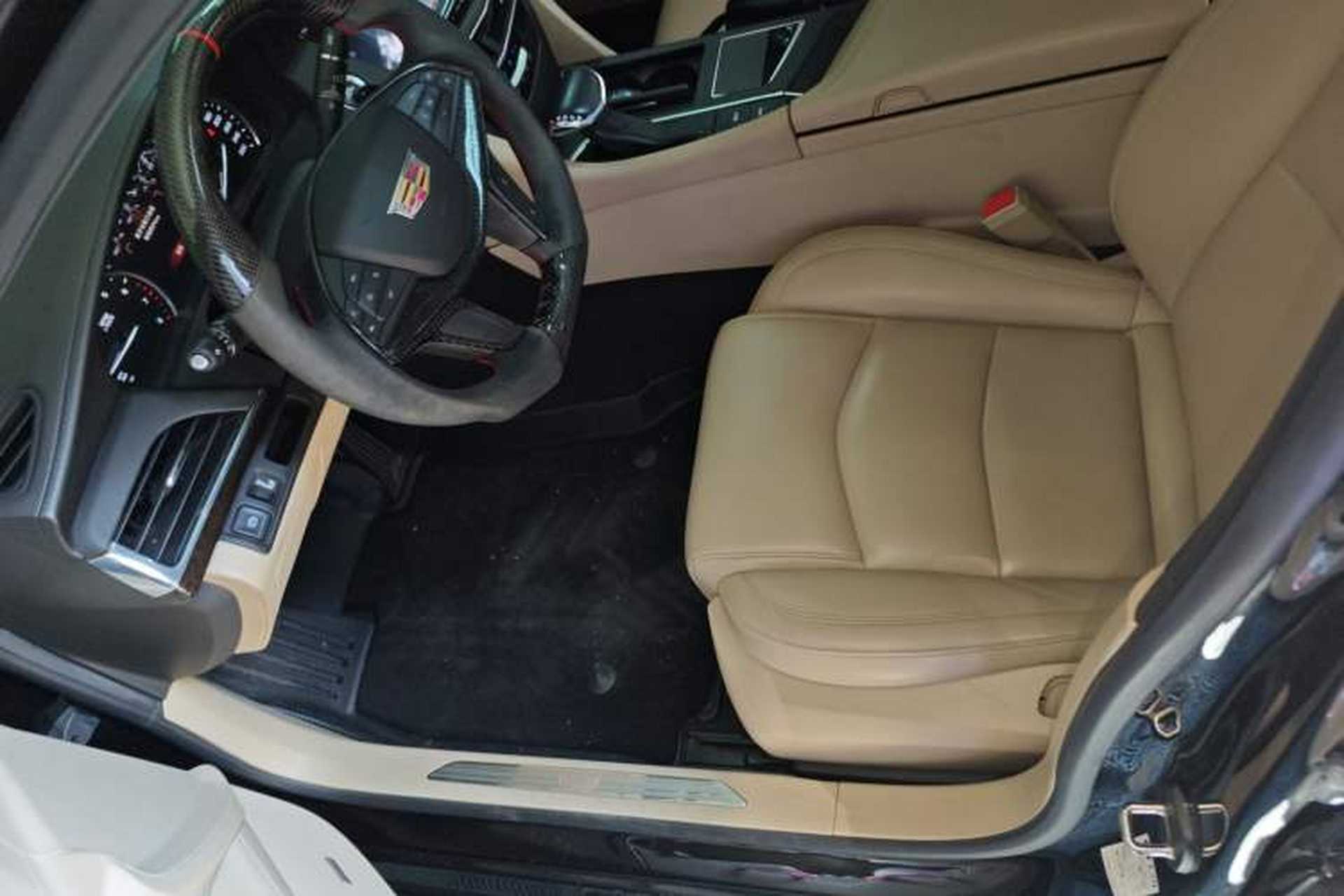 Used Cadillac CT6 2017 28T Fashion Edition Left Front Seat