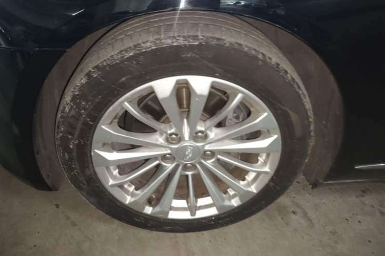 Used Cadillac CT6 2017 28T Luxury Model Left Front Wheel Hub